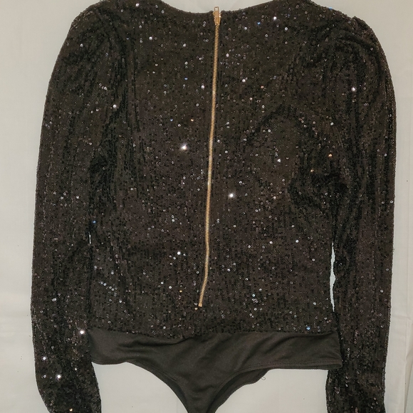 Sequins v-neck long sleeve bodysuit - Picture 4 of 5